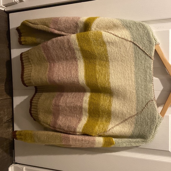 Dex Sweater XS - Picture 2 of 5